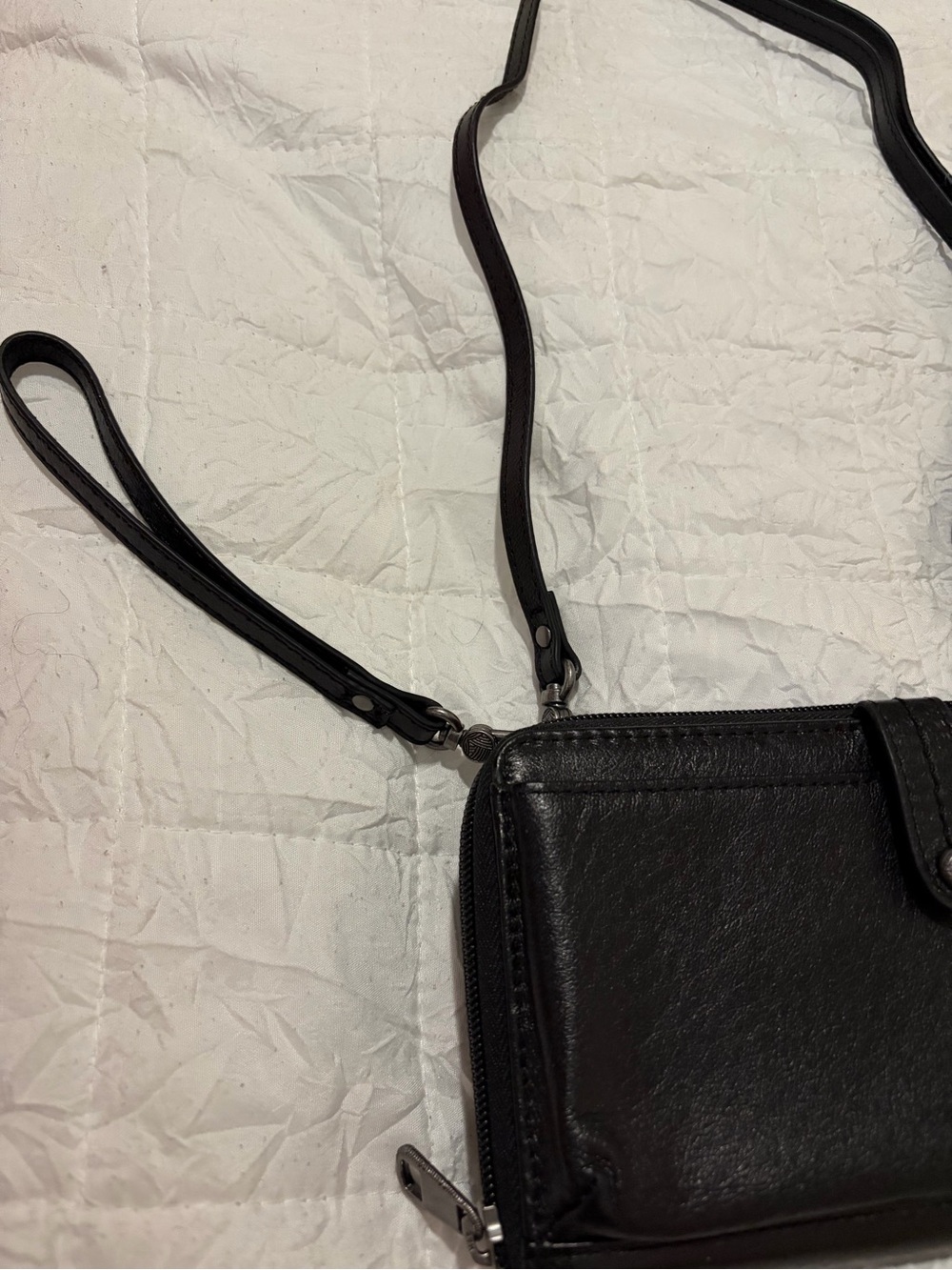 The Sak Black Leather Wristlet Crossbody Wallet Phone Pocket - Picture 13 of 13
